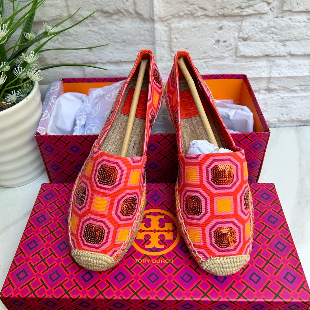 TORY BURCH CECILY EMBELLISHED- PRINTED CANVAS/CALF LEATHER gold logo 6.5 fits  6